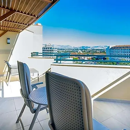 Miramare Queen Hotel 4*