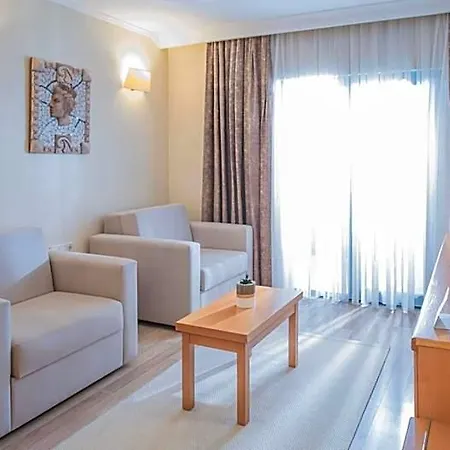 Miramare Queen Hotel